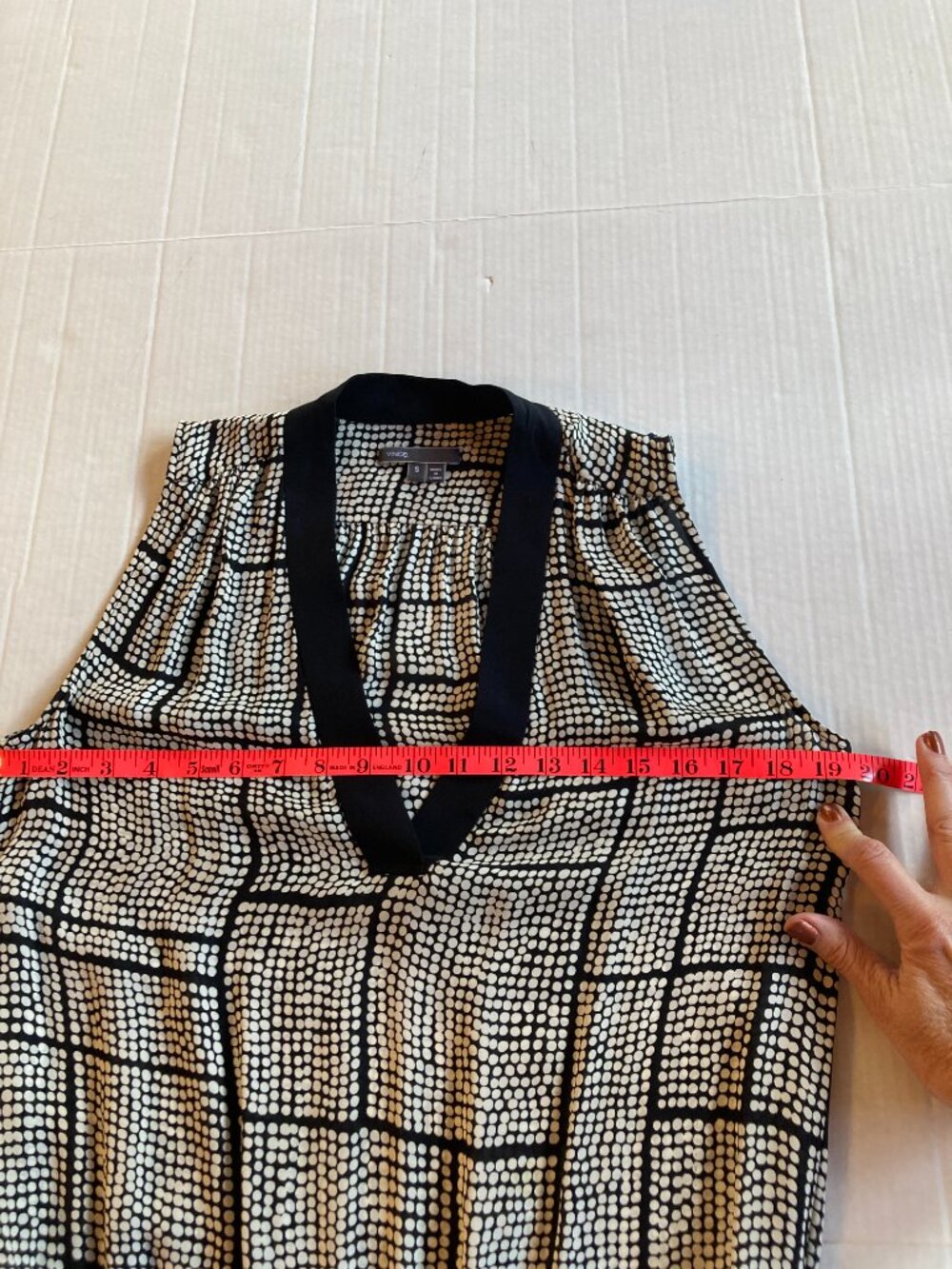 Vince Silk V Neck Blouson Drawstring Waist Dress Size Small - Picture 7 of 9